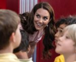 şirret | Young V&A Müzesi neden bir LGBTQ kitabını Prenses Kate'in ziyaretinden önce kaldırdı?