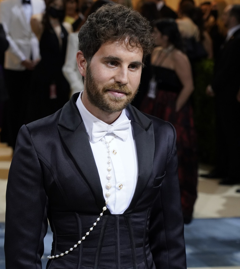 şirret | Ben Platt, nepo-bebek durumu sorulduğunda bir Rolling Stone röportajını kapattı