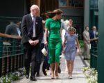 şirret | Prenses Kate, Wimbledon erkekler finalinde yeşil bir Roland Mouret giydi.