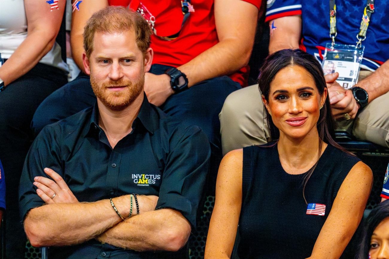 ‘Sources’ wonder if Prince Harry will see his father or brother next month in London