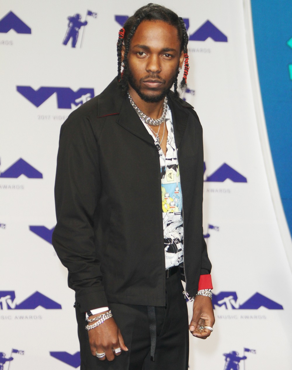 Kendrick Lamar: Drake is on Ozempic &…