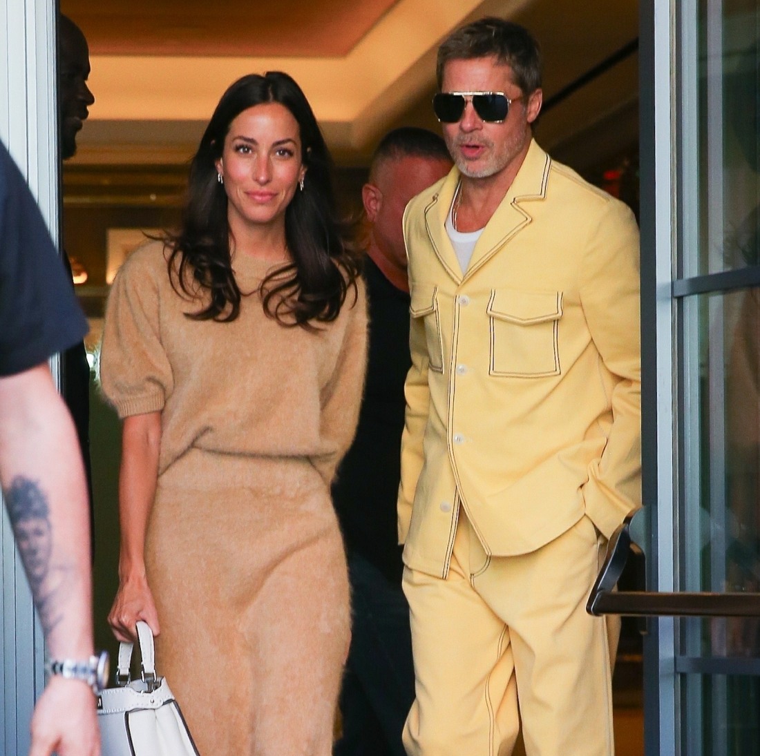 Cele|bitchy | Brad Pitt, 60, dons wild look with girlfriend Ines de ...
