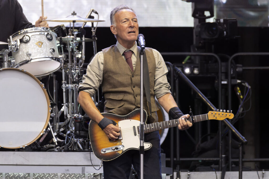 Bruce Springsteen: Trump is who the 25th Amendment and impeachment were for