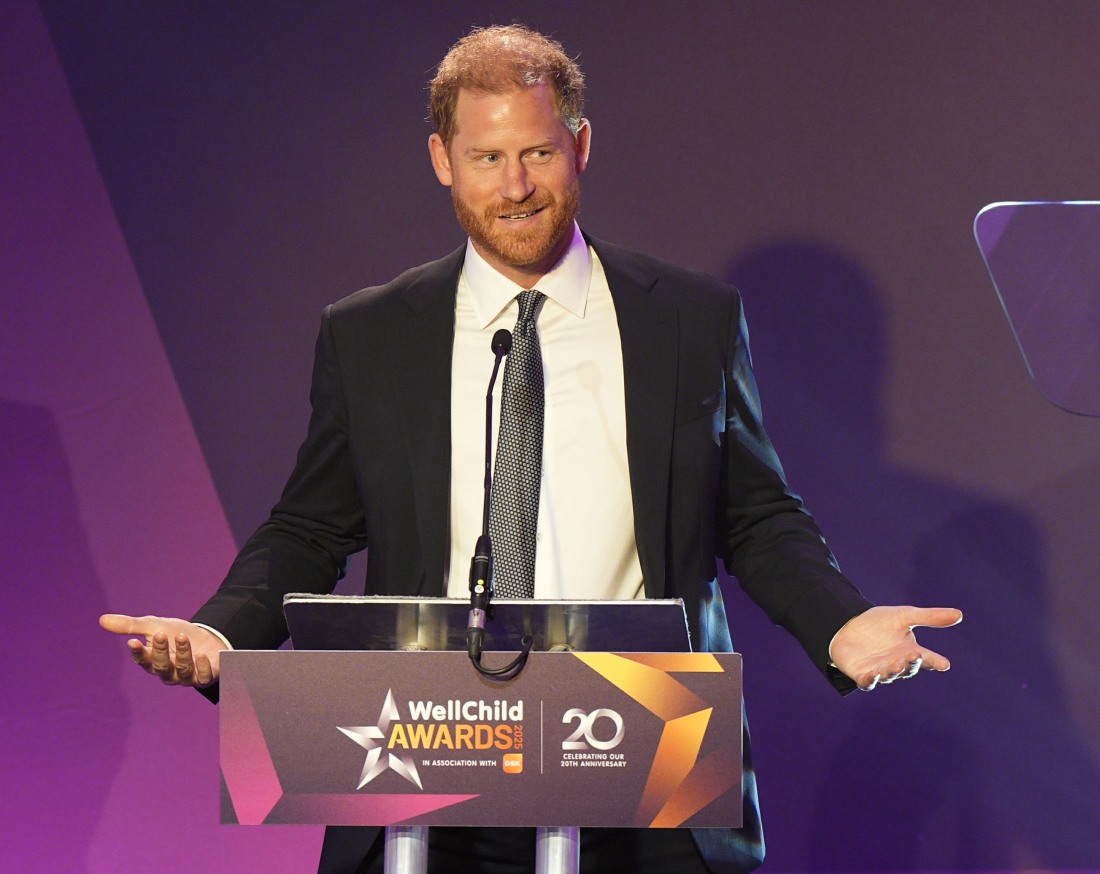 Prince Harry & King Charles met for tea at Clarence House for 55 minutes