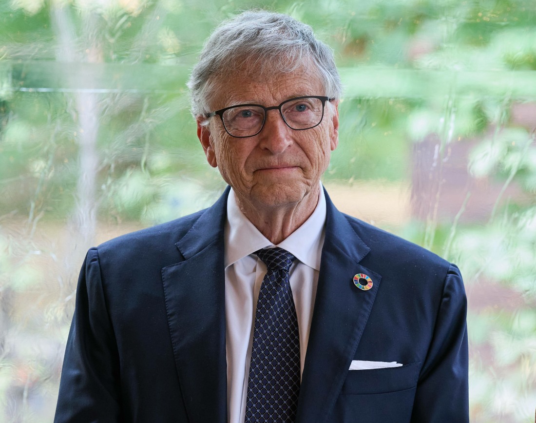 Bill Gates’ foundation is reviewing Gates’ connections to Jeffrey Epstein