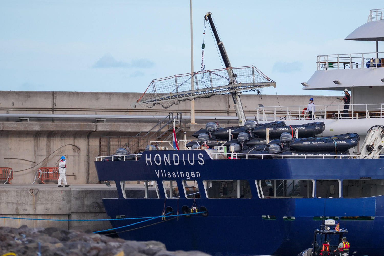 Evacuation of passengers on board the cruise ship MV Hondius docked in the port of Granadilla, on 11 May 2026, in Granadilla de Abona, Tenerife, Canary Islands (Spain).