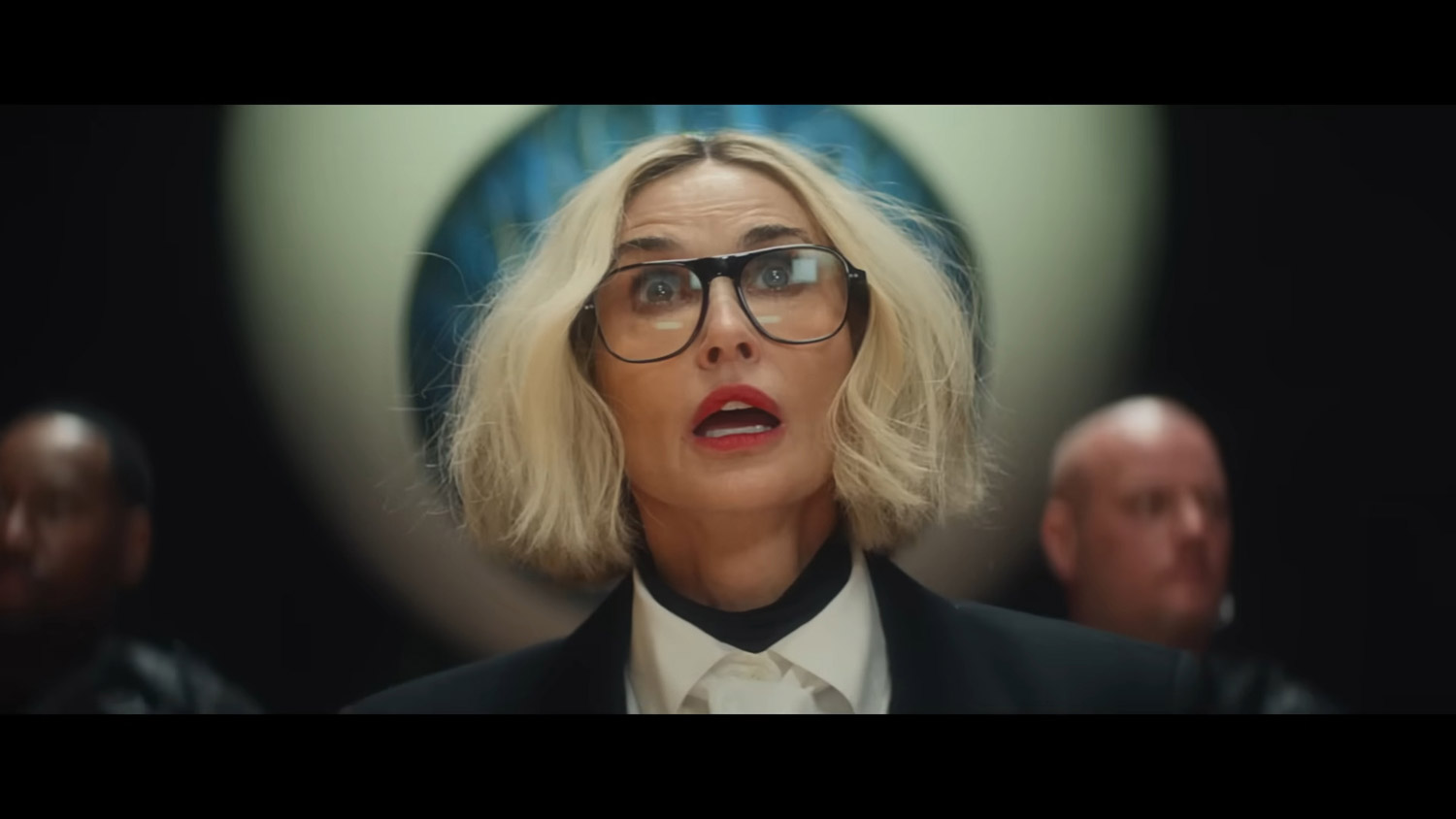 Demi Moore as a fashion designer in I Love Boosters