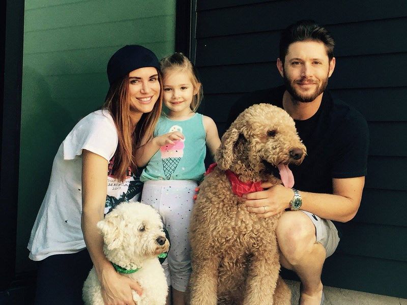 Jensen, his wife, daughter and two dogs in 2016